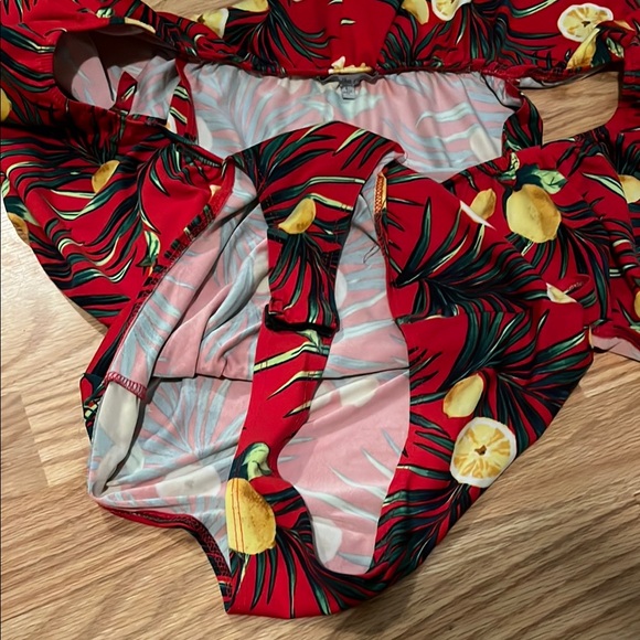 Charlotte Russe Red Off the Shoulder Bodysuit - Picture 7 of 7